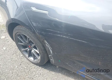 2019 Tesla Model 3 Long Range/Performance из США, поврежденный, VIN 5YJ3E1EB6KF209925